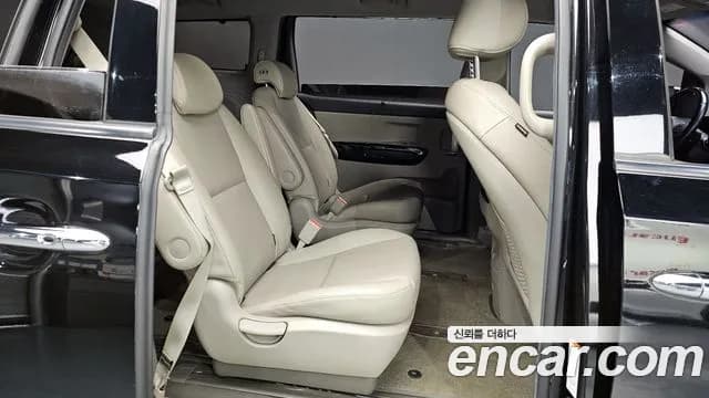 2019 Kia The New Carnival 9-Seater Prstige Sold VIN KNAMC81ABKS602370 – trunk area 2019 Kia The New Carnival 9-Seater Prstige Sold VIN KNAMC81ABKS602370 – trunk area