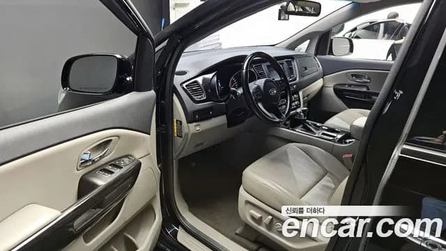 2019 Kia The New Carnival 9-Seater Prstige Sold VIN KNAMC81ABKS602370 – photo 13 2019 Kia The New Carnival 9-Seater Prstige Sold VIN KNAMC81ABKS602370 – photo 13