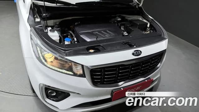2019 Kia The New Carnival 9-Seater Prstige Sold VIN KNAMC81ABKS608544 – side profile 2019 Kia The New Carnival 9-Seater Prstige Sold VIN KNAMC81ABKS608544 – side profile