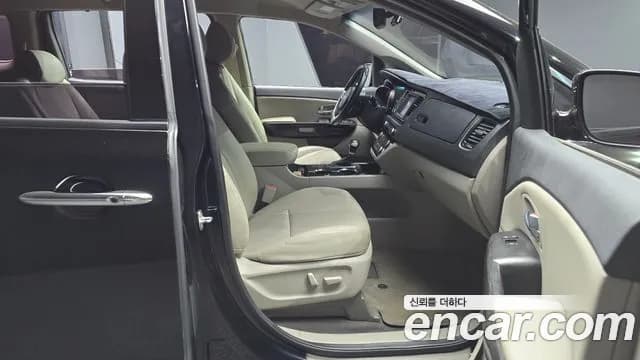2020 Kia The New Carnival 9-Seater Prstige Sold VIN KNAMC81ABLS637189 – front exterior 2020 Kia The New Carnival 9-Seater Prstige Sold VIN KNAMC81ABLS637189 – front exterior