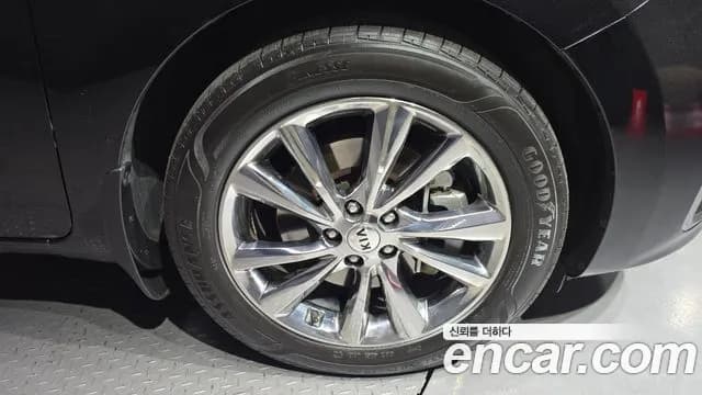 2020 Kia The New Carnival 9-Seater Prstige Sold VIN KNAMC81ABLS637189 – exterior detail 2020 Kia The New Carnival 9-Seater Prstige Sold VIN KNAMC81ABLS637189 – exterior detail