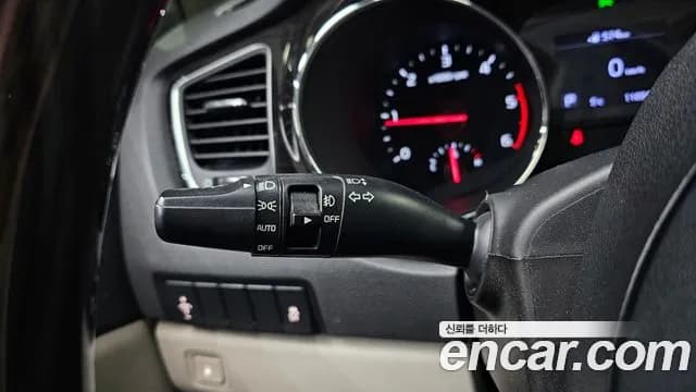 2020 Kia The New Carnival 9-Seater Prstige Sold VIN KNAMC81ABLS639858 – trunk area 2020 Kia The New Carnival 9-Seater Prstige Sold VIN KNAMC81ABLS639858 – trunk area