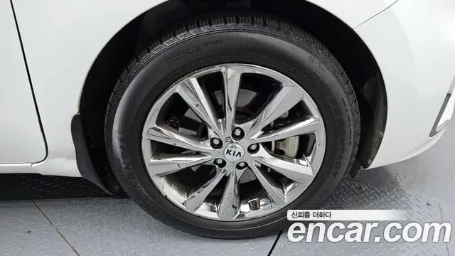 2020 Kia The New Carnival 9-Seater Prstige Sold VIN KNAMC81ABLS650957 – undercarriage 2020 Kia The New Carnival 9-Seater Prstige Sold VIN KNAMC81ABLS650957 – undercarriage