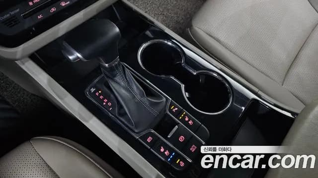 2020 Kia The New Carnival 9-Seater Prstige Sold VIN KNAMC81ABLS660975 – odometer reading 2020 Kia The New Carnival 9-Seater Prstige Sold VIN KNAMC81ABLS660975 – odometer reading
