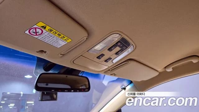 2020 Kia The New Carnival 9-Seater Prstige Sold VIN KNAMC81ABLS661676 – exterior detail 2020 Kia The New Carnival 9-Seater Prstige Sold VIN KNAMC81ABLS661676 – exterior detail