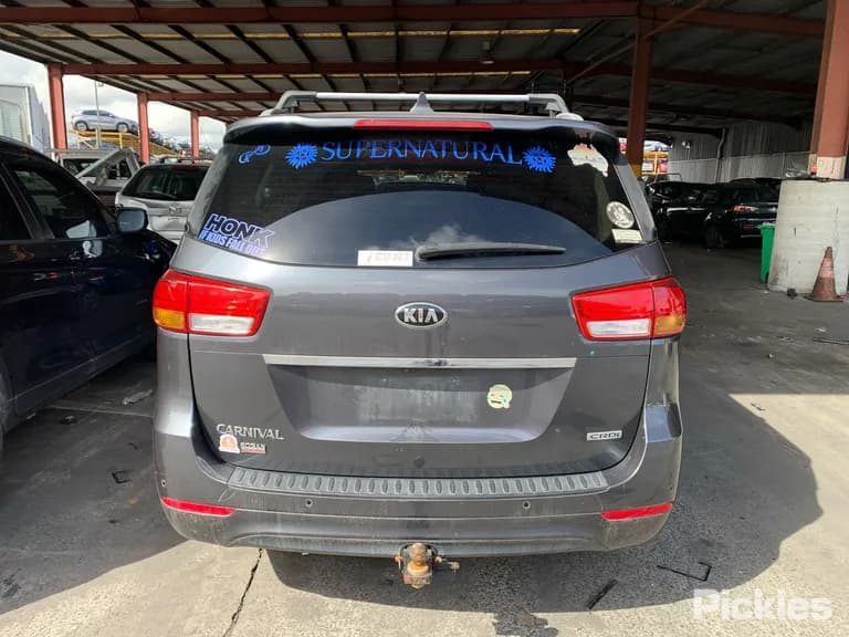 2017 Kia Carnival Used VIN KNAMC81AMH6300308 – photo 25 2017 Kia Carnival Used VIN KNAMC81AMH6300308 – photo 25