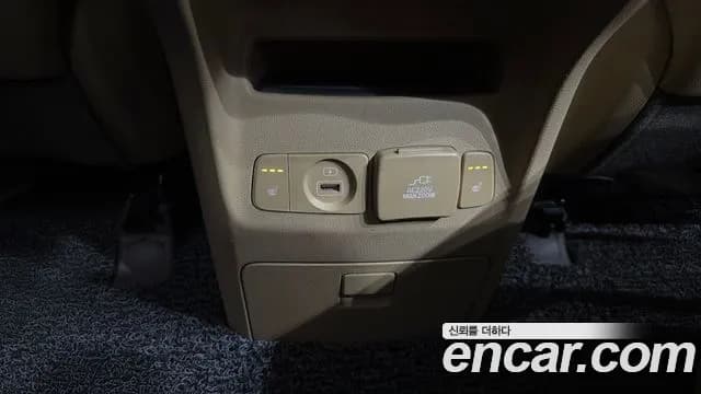 2018 Kia All New Carnival 9-Seater Noblesse Special Sold VIN KNAMD81ABJS354266 – trunk area 2018 Kia All New Carnival 9-Seater Noblesse Special Sold VIN KNAMD81ABJS354266 – trunk area