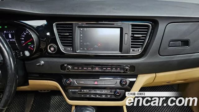 2018 Kia All New Carnival 9-Seater Noblesse Special Sold VIN KNAMD81ABJS442351 – dashboard 2018 Kia All New Carnival 9-Seater Noblesse Special Sold VIN KNAMD81ABJS442351 – dashboard