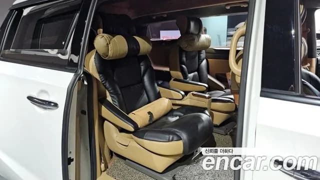 2017 Kia All New Carnival Gasoline 9-seater Hi-Limousine Sold VIN KNAME811BHS316142 – exterior detail 2017 Kia All New Carnival Gasoline 9-seater Hi-Limousine Sold VIN KNAME811BHS316142 – exterior detail