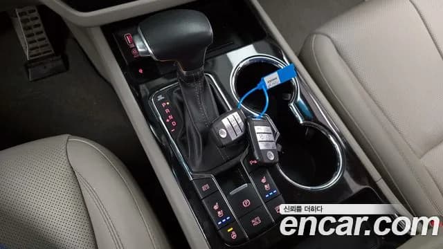 2019 Kia The New Carnival Gasoline 9-Seater Noblesse Special Sold VIN KNAME811BKS450564 – interior seats 2019 Kia The New Carnival Gasoline 9-Seater Noblesse Special Sold VIN KNAME811BKS450564 – interior seats