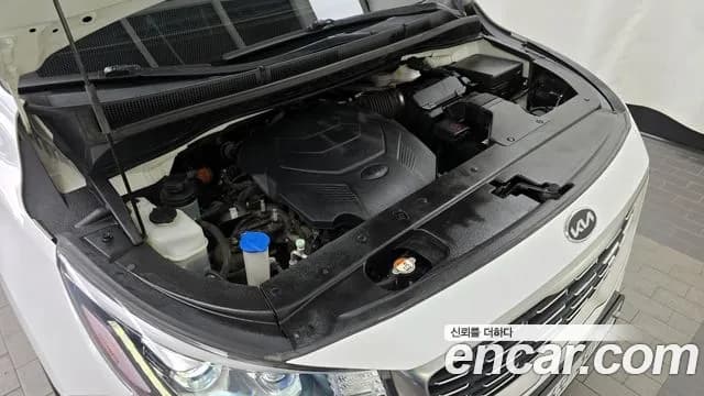 2019 Kia The New Carnival Gasoline 9-Seater Noblesse Special Sold VIN KNAME811BKS450564 – exterior detail 2019 Kia The New Carnival Gasoline 9-Seater Noblesse Special Sold VIN KNAME811BKS450564 – exterior detail