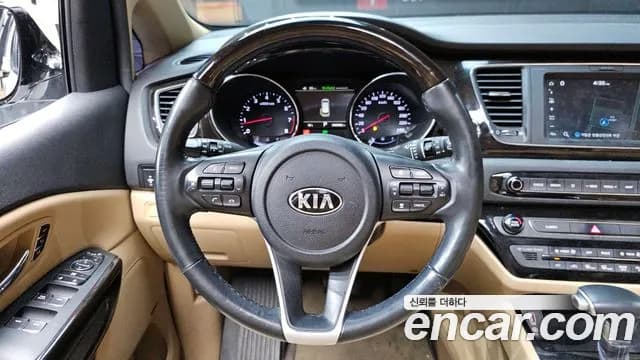 2019 Kia The New Carnival Gasoline 9-Seater Noblesse Special Sold VIN KNAME811BKS459508 – front exterior 2019 Kia The New Carnival Gasoline 9-Seater Noblesse Special Sold VIN KNAME811BKS459508 – front exterior