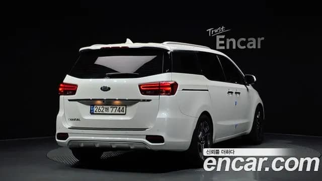 2019 Kia The New Carnival Gasoline 9-Seater Noblesse Special Sold VIN KNAME811BKS459508 – exterior detail 2019 Kia The New Carnival Gasoline 9-Seater Noblesse Special Sold VIN KNAME811BKS459508 – exterior detail