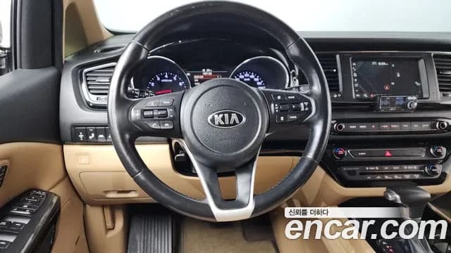 2019 Kia The New Carnival Gasoline 7-Seater Hi-Limousine Sold VIN KNAME811BKS471623 – side profile 2019 Kia The New Carnival Gasoline 7-Seater Hi-Limousine Sold VIN KNAME811BKS471623 – side profile