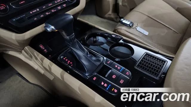 2019 Kia The New Carnival Gasoline 7-Seater Hi-Limousine Sold VIN KNAME811BKS471623 – interior seats 2019 Kia The New Carnival Gasoline 7-Seater Hi-Limousine Sold VIN KNAME811BKS471623 – interior seats