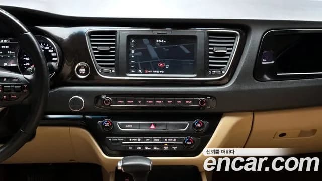 2019 Kia The New Carnival Gasoline 9-Seater Noblesse Special Sold VIN KNAME811BKS475407 – front exterior 2019 Kia The New Carnival Gasoline 9-Seater Noblesse Special Sold VIN KNAME811BKS475407 – front exterior