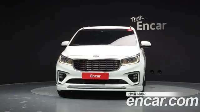 2019 Kia The New Carnival Gasoline 7-Seater Limousine Sold VIN KNAME811BKS488185 – rear exterior 2019 Kia The New Carnival Gasoline 7-Seater Limousine Sold VIN KNAME811BKS488185 – rear exterior