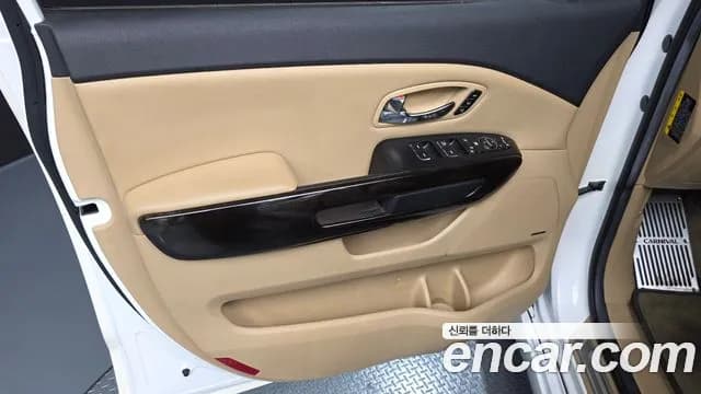 2019 Kia The New Carnival Gasoline 7-Seater Limousine Sold VIN KNAME811BKS488185 – photo 13 2019 Kia The New Carnival Gasoline 7-Seater Limousine Sold VIN KNAME811BKS488185 – photo 13