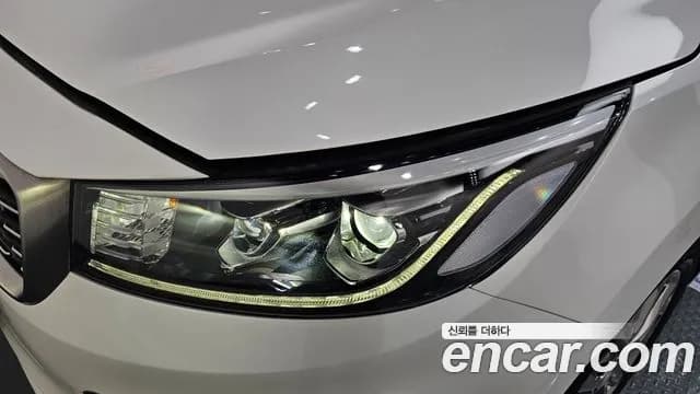 2019 Kia The New Carnival Gasoline 9-Seater Hi-Limousine Sold VIN KNAME811BKS524732 – front exterior 2019 Kia The New Carnival Gasoline 9-Seater Hi-Limousine Sold VIN KNAME811BKS524732 – front exterior