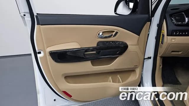 2019 Kia The New Carnival Gasoline 9-Seater Hi-Limousine Sold VIN KNAME811BKS524732 – photo 38 2019 Kia The New Carnival Gasoline 9-Seater Hi-Limousine Sold VIN KNAME811BKS524732 – photo 38