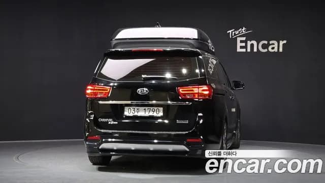 2019 Kia The New Carnival Gasoline 9-Seater Hi-Limousine Sold VIN KNAME811BKS527358 – rear exterior 2019 Kia The New Carnival Gasoline 9-Seater Hi-Limousine Sold VIN KNAME811BKS527358 – rear exterior