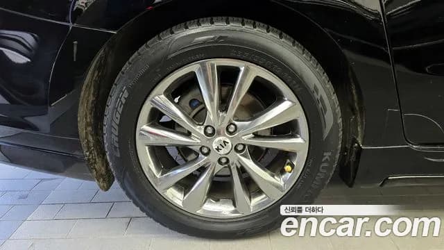 2019 Kia The New Carnival Gasoline 9-Seater Hi-Limousine Sold VIN KNAME811BKS527358 – odometer reading 2019 Kia The New Carnival Gasoline 9-Seater Hi-Limousine Sold VIN KNAME811BKS527358 – odometer reading