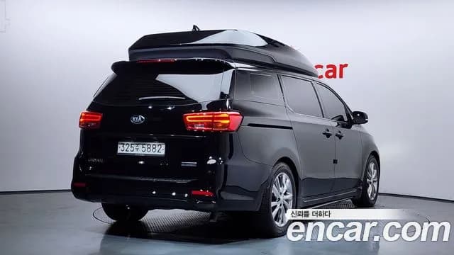 2019 Kia The New Carnival Gasoline 9-Seater Hi-Limousine Sold VIN KNAME811BKS541108 – exterior detail 2019 Kia The New Carnival Gasoline 9-Seater Hi-Limousine Sold VIN KNAME811BKS541108 – exterior detail