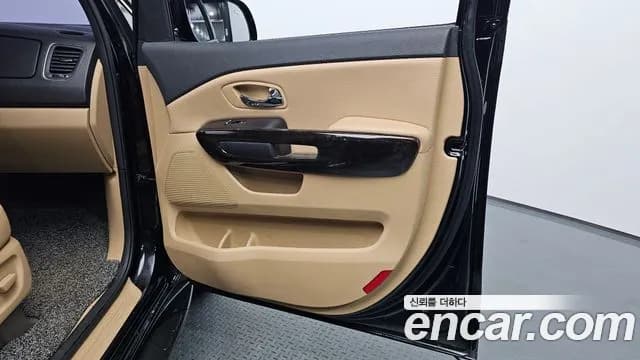 2019 Kia The New Carnival Gasoline 9-Seater Noblesse Sold VIN KNAME811BKS545646 – photo 33 2019 Kia The New Carnival Gasoline 9-Seater Noblesse Sold VIN KNAME811BKS545646 – photo 33