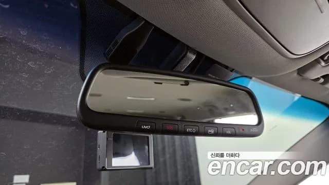 2019 Kia The New Carnival Gasoline 9-Seater Noblesse Special Sold VIN KNAME811BKS601597 – exterior detail 2019 Kia The New Carnival Gasoline 9-Seater Noblesse Special Sold VIN KNAME811BKS601597 – exterior detail