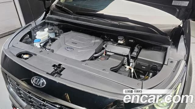 2019 Kia The New Carnival Gasoline 7-Seater Hi-Limousine Sold VIN KNAME811BKS605120 – rear exterior 2019 Kia The New Carnival Gasoline 7-Seater Hi-Limousine Sold VIN KNAME811BKS605120 – rear exterior