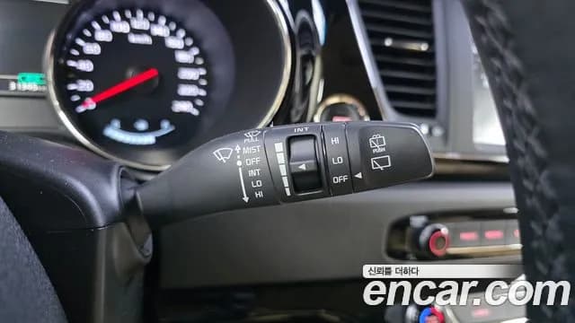 2019 Kia The New Carnival Gasoline 7-Seater Hi-Limousine Sold VIN KNAME811BKS605897 – interior seats 2019 Kia The New Carnival Gasoline 7-Seater Hi-Limousine Sold VIN KNAME811BKS605897 – interior seats