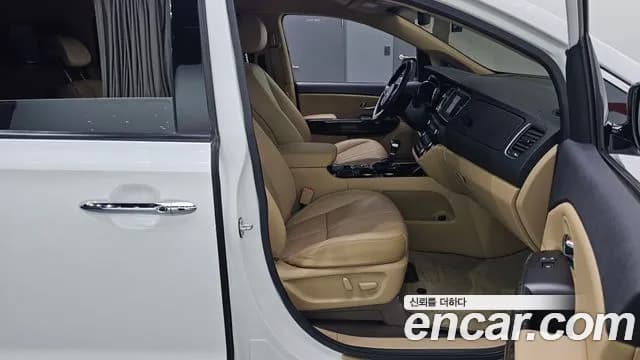 2020 Kia The New Carnival Gasoline 9-Seater Hi-Limousine Sold VIN KNAME811BLS622956 – photo 13 2020 Kia The New Carnival Gasoline 9-Seater Hi-Limousine Sold VIN KNAME811BLS622956 – photo 13