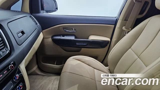 2020 Kia The New Carnival Gasoline 9-Seater Hi-Limousine Sold VIN KNAME811BLS622956 – photo 23 2020 Kia The New Carnival Gasoline 9-Seater Hi-Limousine Sold VIN KNAME811BLS622956 – photo 23