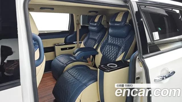 2020 Kia The New Carnival Gasoline 9-seater Limousine(Special vehicle) Sold VIN KNAME811BLS643236 – exterior detail 2020 Kia The New Carnival Gasoline 9-seater Limousine(Special vehicle) Sold VIN KNAME811BLS643236 – exterior detail