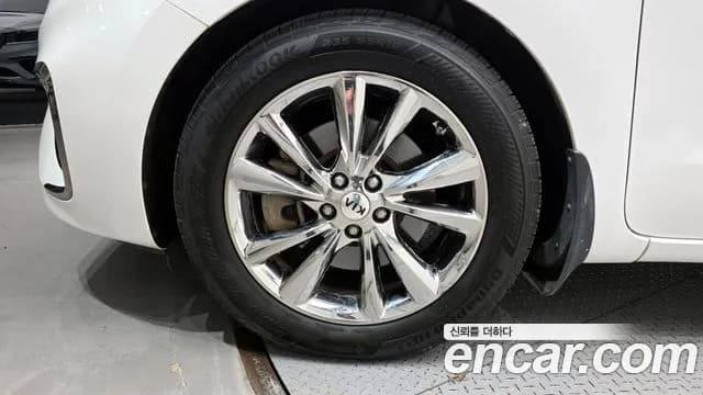 2020 Kia The New Carnival Gasoline 7-Seater Limousine Sold VIN KNAME811BLS657715 – photo 13 2020 Kia The New Carnival Gasoline 7-Seater Limousine Sold VIN KNAME811BLS657715 – photo 13