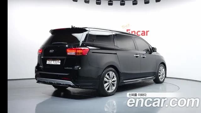2017 Kia All New Carnival 7-seater Limousine Sold VIN KNAME81ABHS316602 – rear exterior 2017 Kia All New Carnival 7-seater Limousine Sold VIN KNAME81ABHS316602 – rear exterior