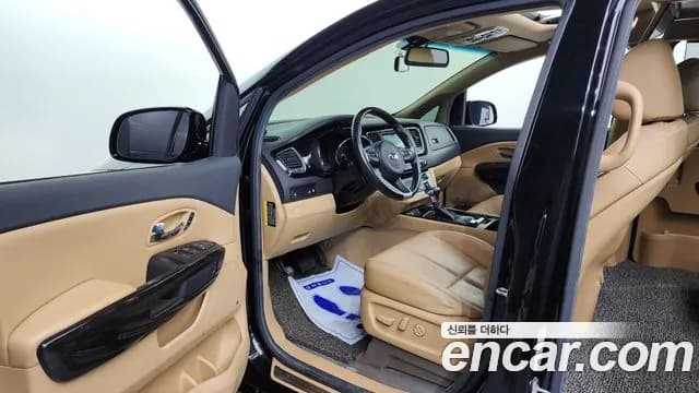 2017 Kia All New Carnival 7-seater Limousine Sold VIN KNAME81ABHS318648 – engine bay 2017 Kia All New Carnival 7-seater Limousine Sold VIN KNAME81ABHS318648 – engine bay