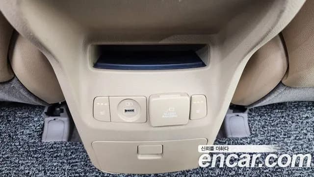 2017 Kia All New Carnival 7-seater Limousine Sold VIN KNAME81ABHS318648 – photo 20 2017 Kia All New Carnival 7-seater Limousine Sold VIN KNAME81ABHS318648 – photo 20