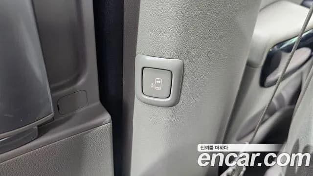 2017 Kia All New Carnival 9-seater Noblesse Sold VIN KNAME81ABHS321365 – photo 14 2017 Kia All New Carnival 9-seater Noblesse Sold VIN KNAME81ABHS321365 – photo 14