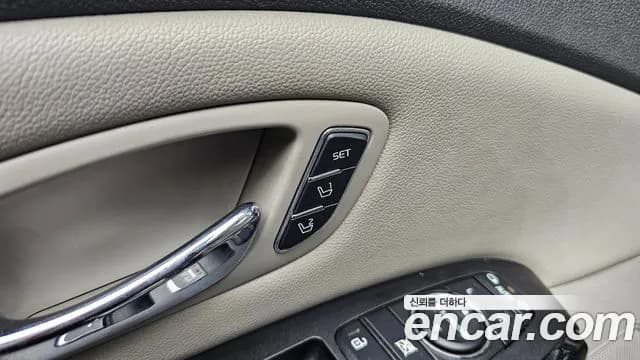 2017 Kia All New Carnival 9-seater Noblesse Sold VIN KNAME81ABHS321365 – photo 19 2017 Kia All New Carnival 9-seater Noblesse Sold VIN KNAME81ABHS321365 – photo 19