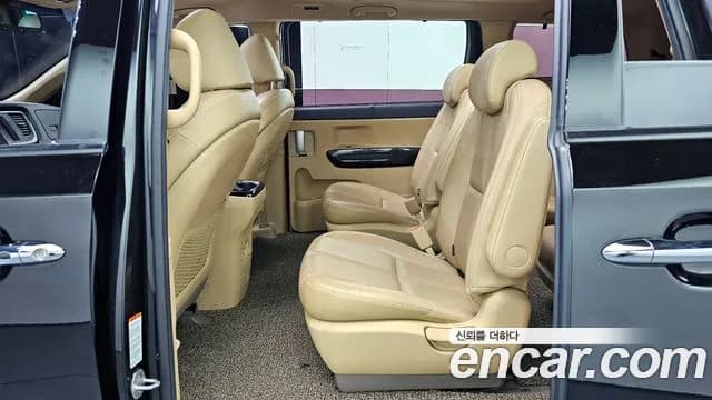 2017 Kia All New Carnival 9-seater Noblesse Sold VIN KNAME81ABHS324630 – photo 28 2017 Kia All New Carnival 9-seater Noblesse Sold VIN KNAME81ABHS324630 – photo 28