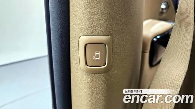 2017 Kia All New Carnival 9-seater Noblesse Sold VIN KNAME81ABHS324630 – photo 29 2017 Kia All New Carnival 9-seater Noblesse Sold VIN KNAME81ABHS324630 – photo 29
