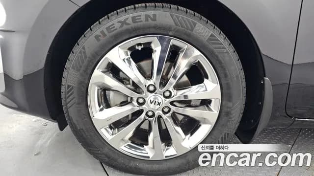 2017 Kia All New Carnival 9-seater Noblesse Sold VIN KNAME81ABHS325732 – photo 22 2017 Kia All New Carnival 9-seater Noblesse Sold VIN KNAME81ABHS325732 – photo 22