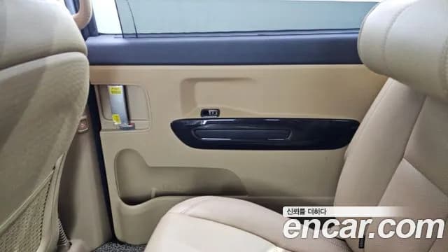 2017 Kia All New Carnival 9-seater Noblesse Sold VIN KNAME81ABHS325732 – photo 32 2017 Kia All New Carnival 9-seater Noblesse Sold VIN KNAME81ABHS325732 – photo 32