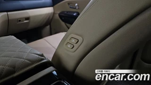 2017 Kia All New Carnival 9-seater Noblesse Sold VIN KNAME81ABHS325732 – photo 33 2017 Kia All New Carnival 9-seater Noblesse Sold VIN KNAME81ABHS325732 – photo 33
