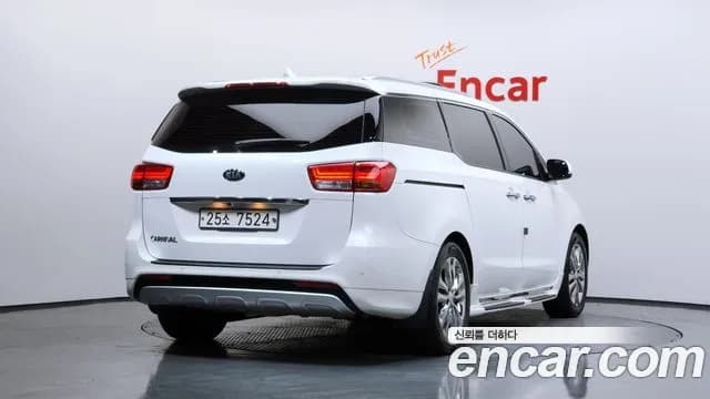 2017 Kia All New Carnival 9-seater Noblesse Sold VIN KNAME81ABHS328899 – exterior detail 2017 Kia All New Carnival 9-seater Noblesse Sold VIN KNAME81ABHS328899 – exterior detail