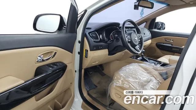 2017 Kia All New Carnival 9-seater Noblesse Sold VIN KNAME81ABHS328899 – photo 18 2017 Kia All New Carnival 9-seater Noblesse Sold VIN KNAME81ABHS328899 – photo 18