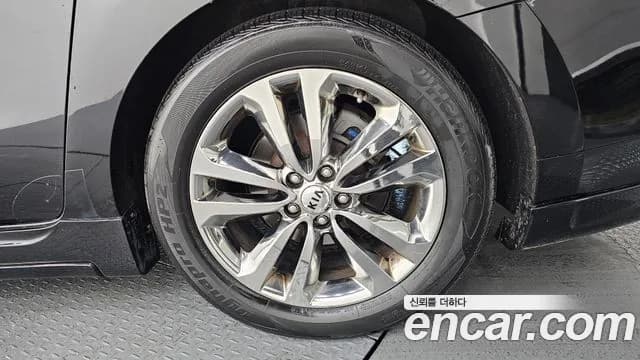 2017 Kia All New Carnival 9-seater Hi-Limousine Sold VIN KNAME81ABHS337625 – photo 30 2017 Kia All New Carnival 9-seater Hi-Limousine Sold VIN KNAME81ABHS337625 – photo 30