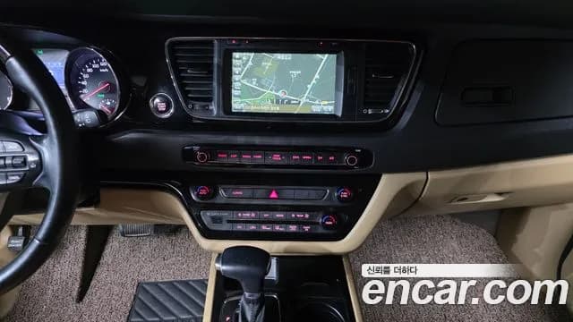 2018 Kia All New Carnival 7-seater Limousine Sold VIN KNAME81ABJS367118 – photo 17 2018 Kia All New Carnival 7-seater Limousine Sold VIN KNAME81ABJS367118 – photo 17