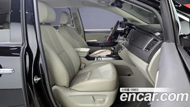 2018 Kia All New Carnival 7-seater Limousine Sold VIN KNAME81ABJS386566 – front exterior 2018 Kia All New Carnival 7-seater Limousine Sold VIN KNAME81ABJS386566 – front exterior